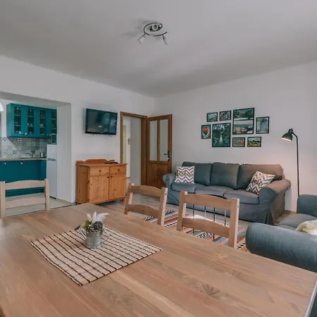 Roka Porta 度假居 *